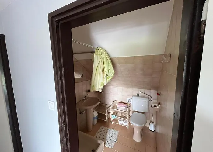 Talaber Vendeghaz * פוניארצוושהג'